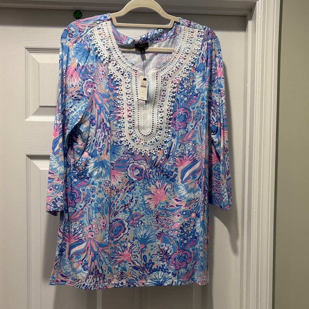 Women's Blue and Pink Patterned Top